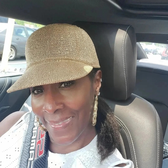 Meet your Posher, Kristi - Picture 7 of 16